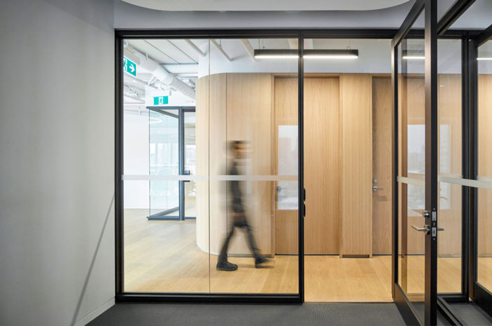 徐匯金融風(fēng)投公司辦公室裝修設(shè)計案例-第4張圖片-上海古都建筑設(shè)計集團(tuán) 徐匯金融風(fēng)投公司辦公室裝修設(shè)計案例-第4張圖片-上海古都建筑設(shè)計集團(tuán)