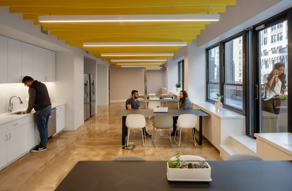 閔行區(qū)廣告營銷公司辦公室裝修設(shè)計-第3張圖片-上海古都建筑設(shè)計集團