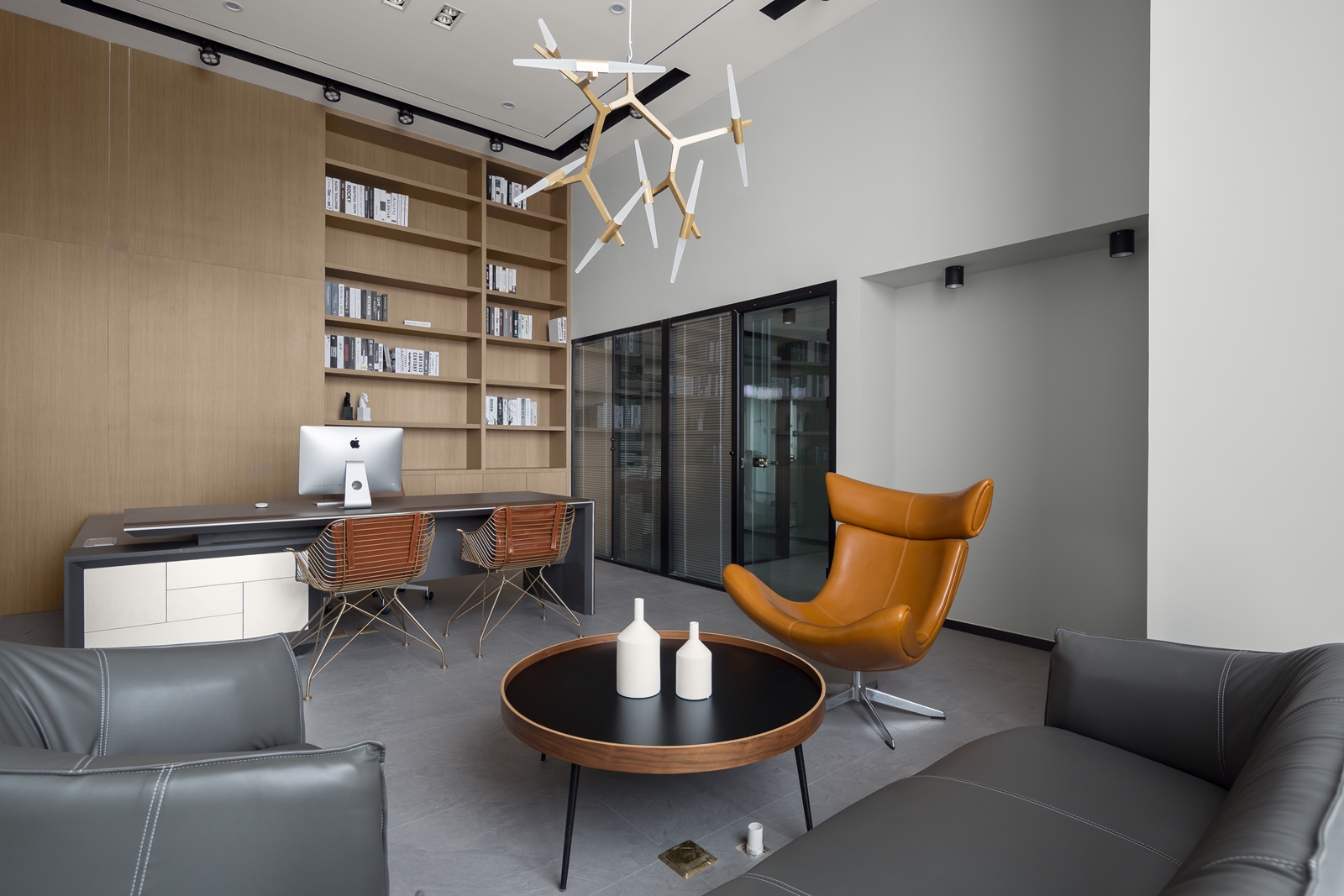 徐匯區(qū)辦公室裝修高挑復式設(shè)計-第1張圖片-上海古都建筑設(shè)計集團