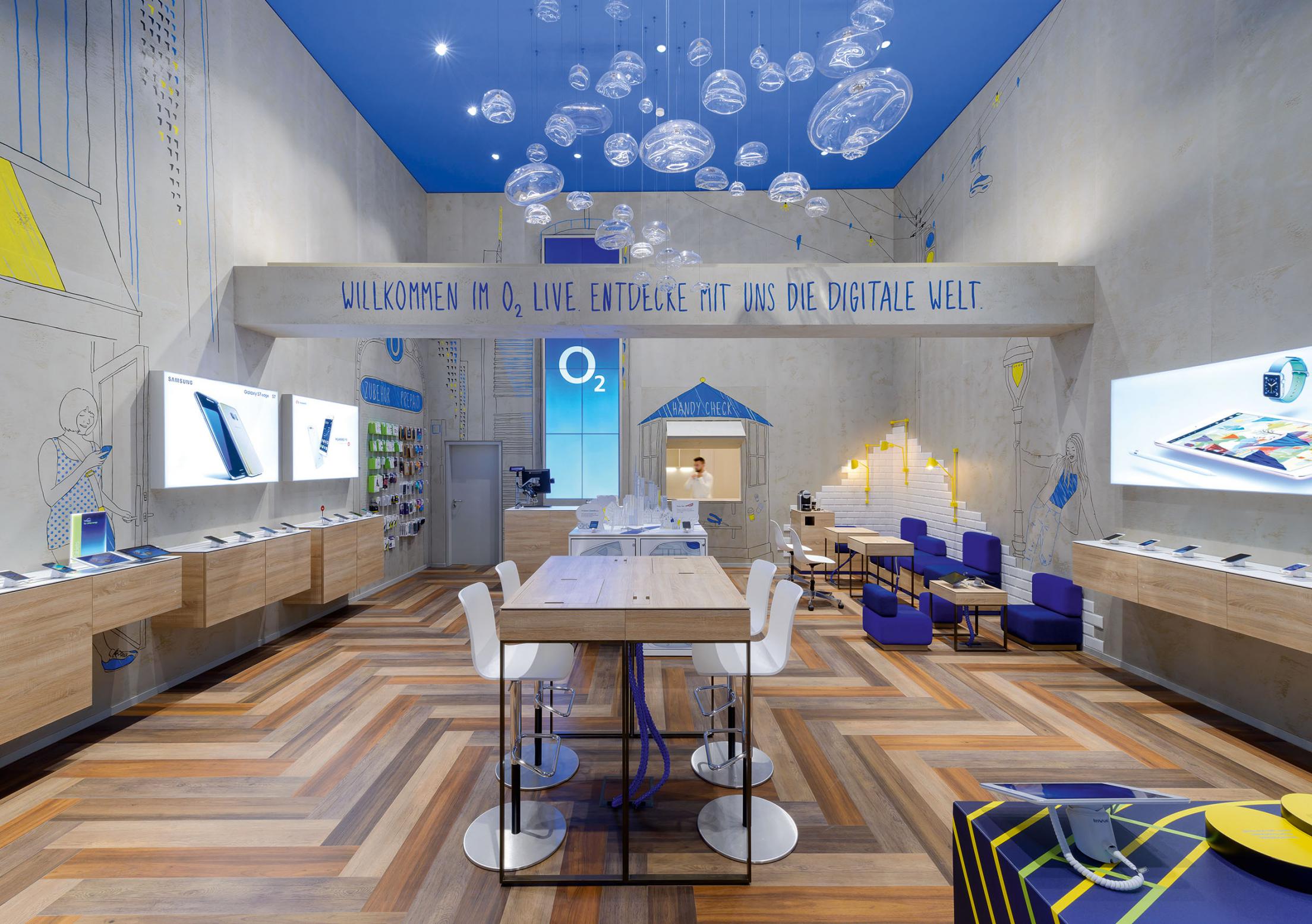 普陀區(qū)90平藍(lán)白色調(diào)手機(jī)營(yíng)業(yè)廳辦公室裝修設(shè)計(jì)-第3張圖片-上海古都建筑設(shè)計(jì)集團(tuán) 普陀區(qū)90平藍(lán)白色調(diào)手機(jī)營(yíng)業(yè)廳辦公室裝修設(shè)計(jì)-第3張圖片-上海古都建筑設(shè)計(jì)集團(tuán)