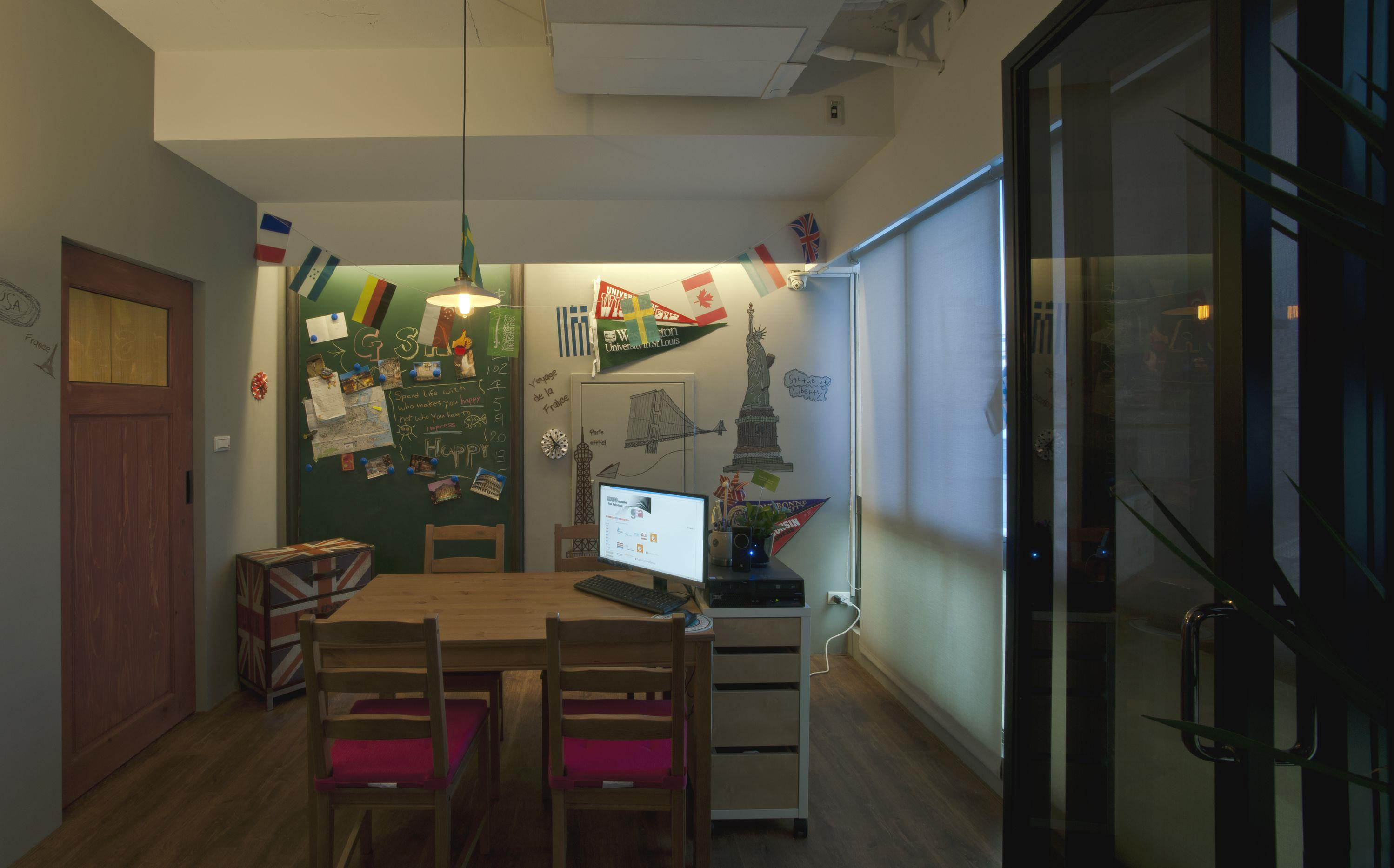 徐匯區(qū)復(fù)古圖書室裝修設(shè)計(jì)-第5張圖片-上海古都建筑設(shè)計(jì)集團(tuán) 徐匯區(qū)復(fù)古圖書室裝修設(shè)計(jì)-第5張圖片-上海古都建筑設(shè)計(jì)集團(tuán)