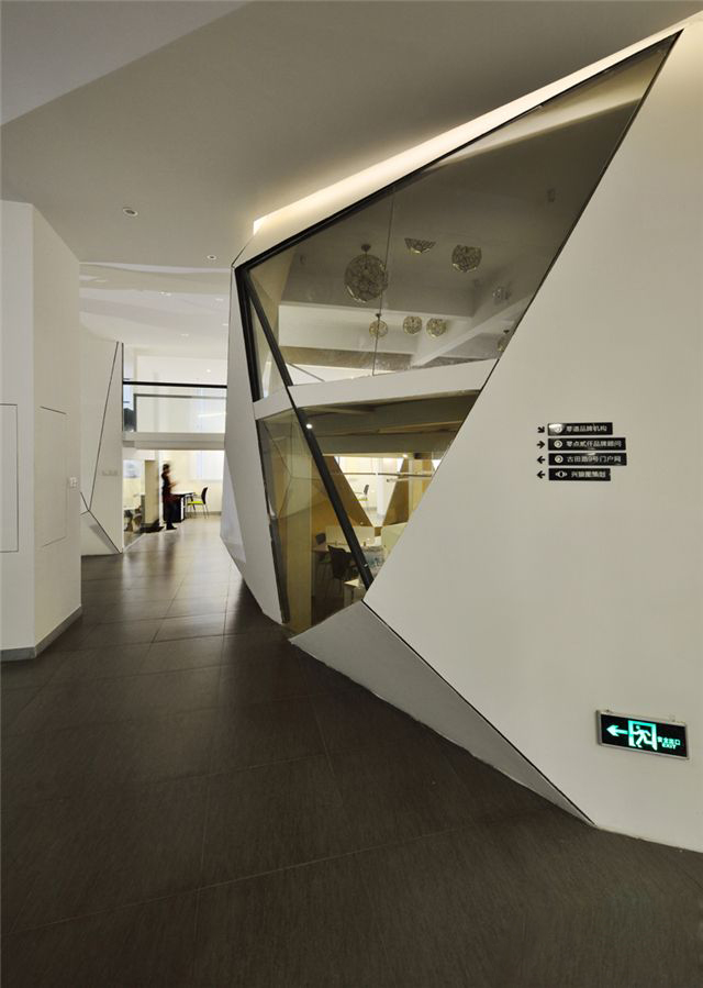 浦東新區(qū)科技風(fēng)辦公室裝修設(shè)計-第6張圖片-上海古都建筑設(shè)計集團