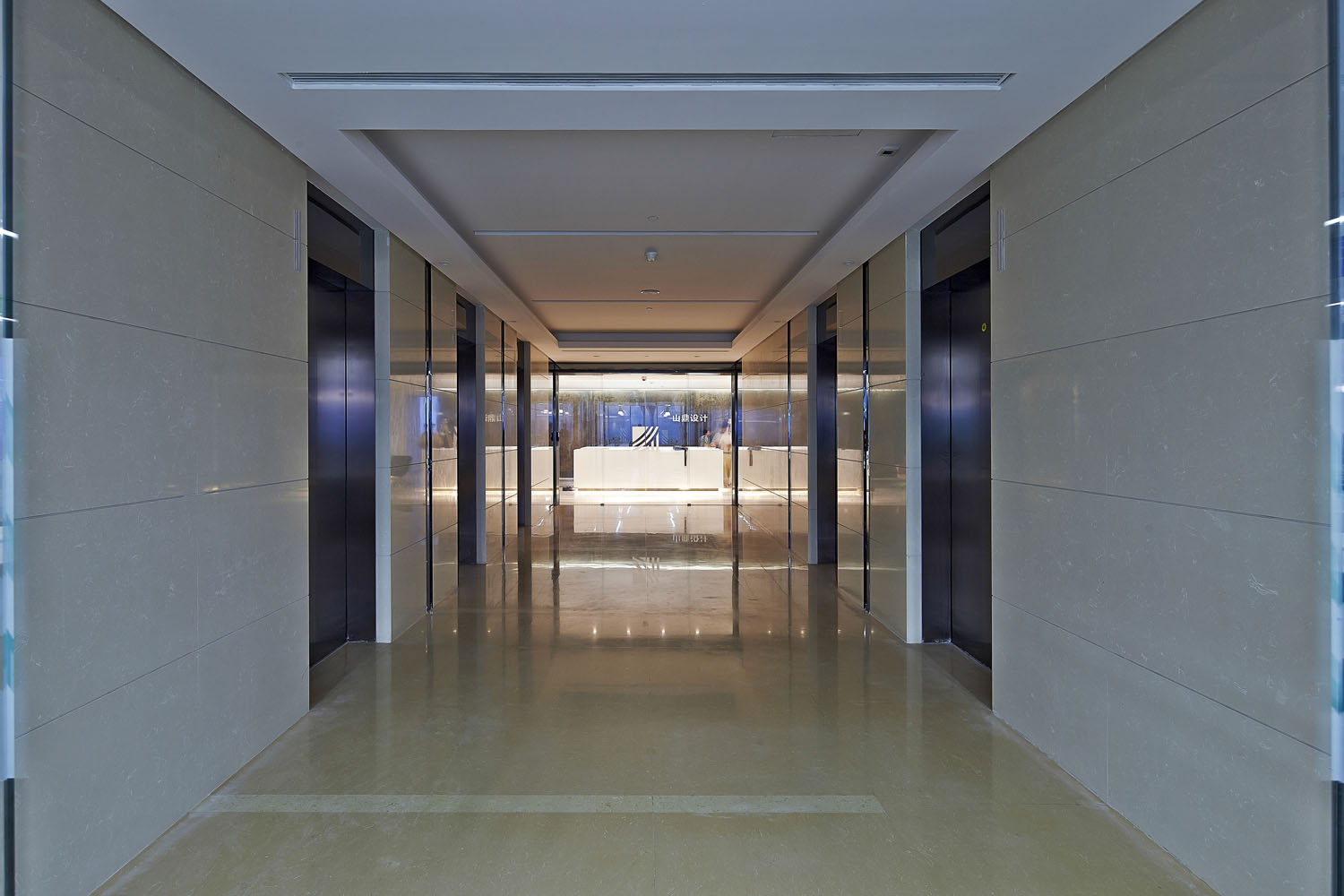 現(xiàn)代科技風辦公室裝修設(shè)計效果圖-第12張圖片-上海古都建筑設(shè)計集團