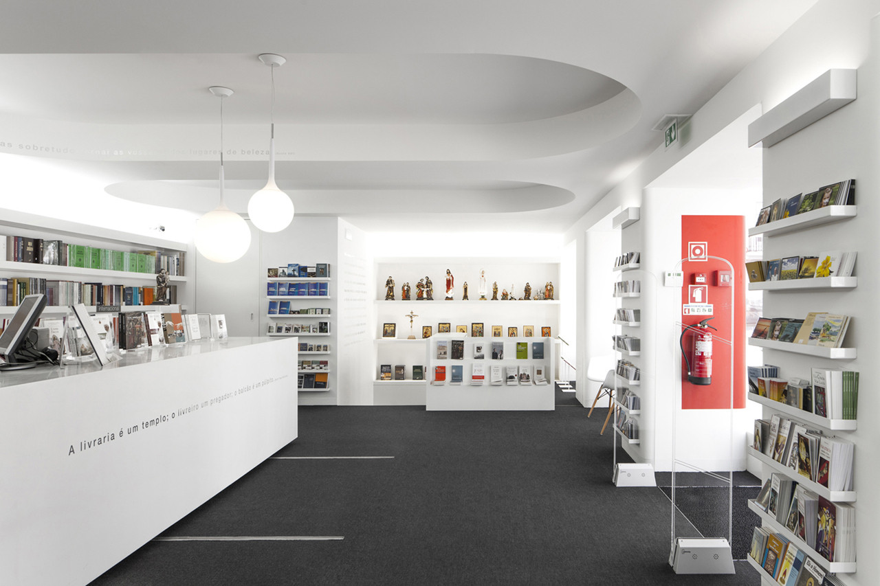 青浦區(qū)簡潔書店裝修設(shè)計(jì)-第2張圖片-上海古都建筑設(shè)計(jì)集團(tuán) 青浦區(qū)簡潔書店裝修設(shè)計(jì)-第2張圖片-上海古都建筑設(shè)計(jì)集團(tuán)