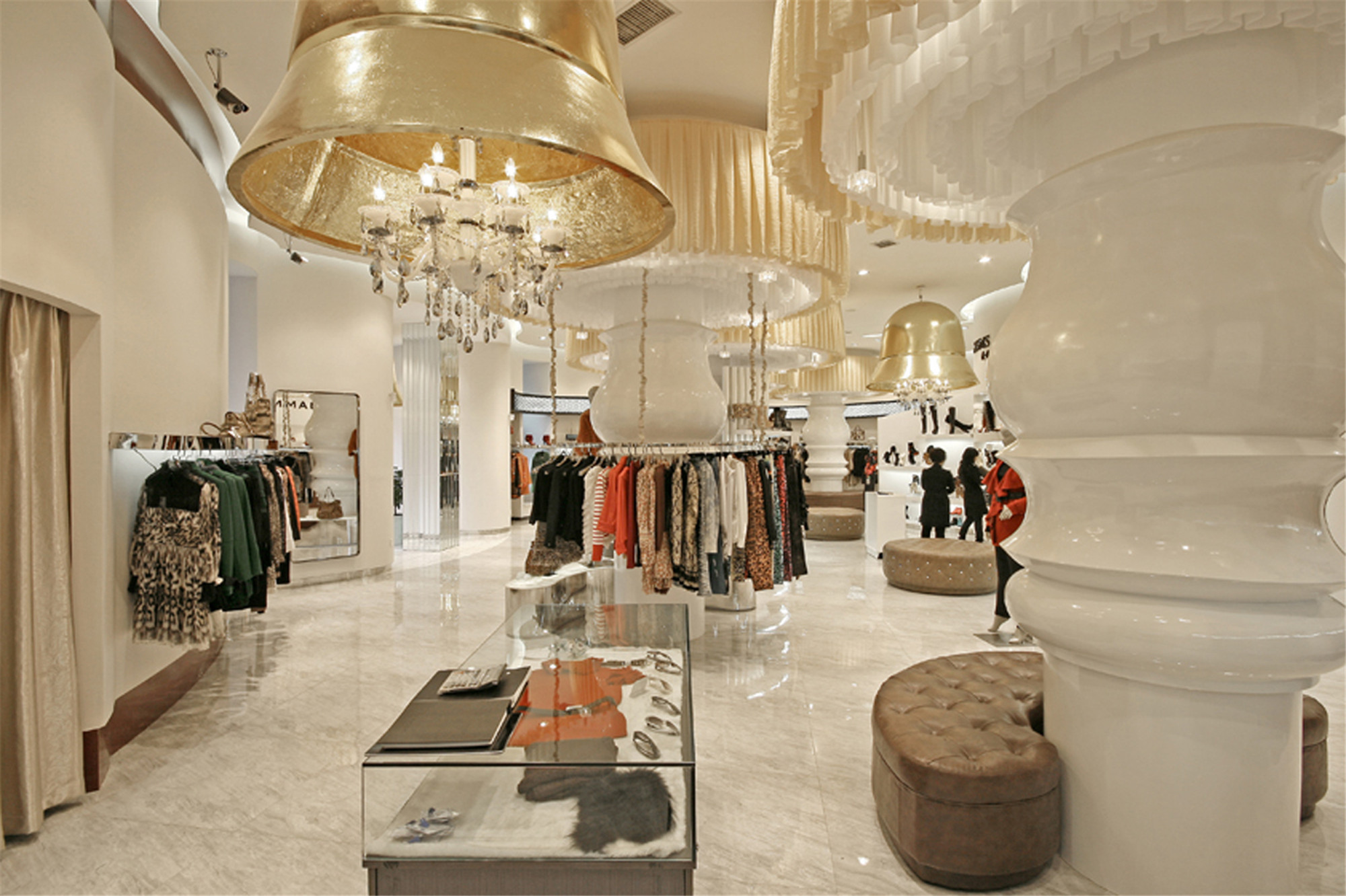 簡(jiǎn)潔明亮服裝店裝修設(shè)計(jì)-第1張圖片-上海古都建筑設(shè)計(jì)集團(tuán) 簡(jiǎn)潔明亮服裝店裝修設(shè)計(jì)-第1張圖片-上海古都建筑設(shè)計(jì)集團(tuán)