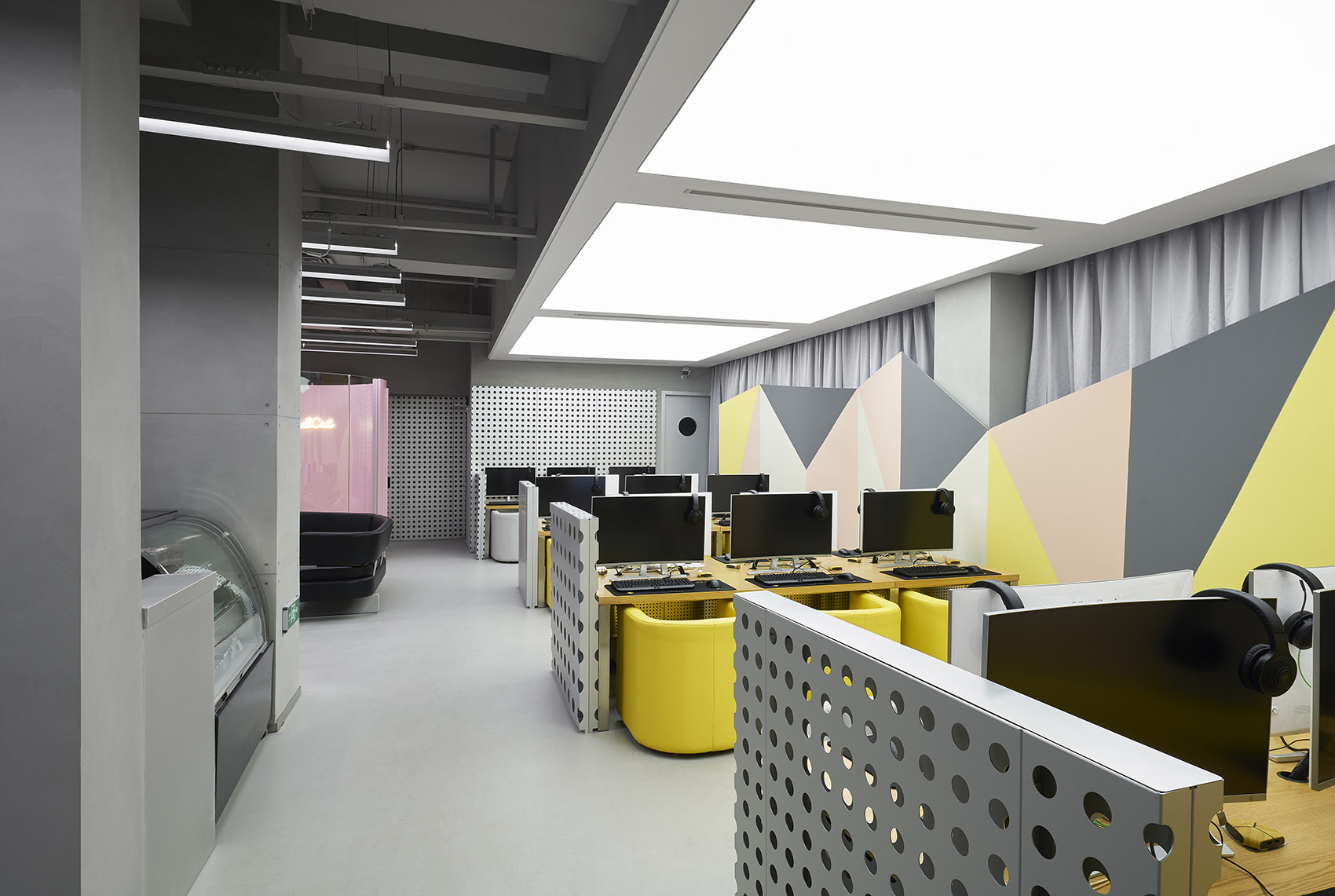 簡約時尚風格網吧裝修設計-第1張圖片-上海古都建筑設計集團 簡約時尚風格網吧裝修設計-第1張圖片-上海古都建筑設計集團