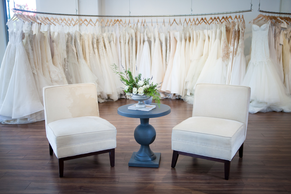 現(xiàn)代時尚婚紗店裝修設計-第4張圖片-上海古都建筑設計集團