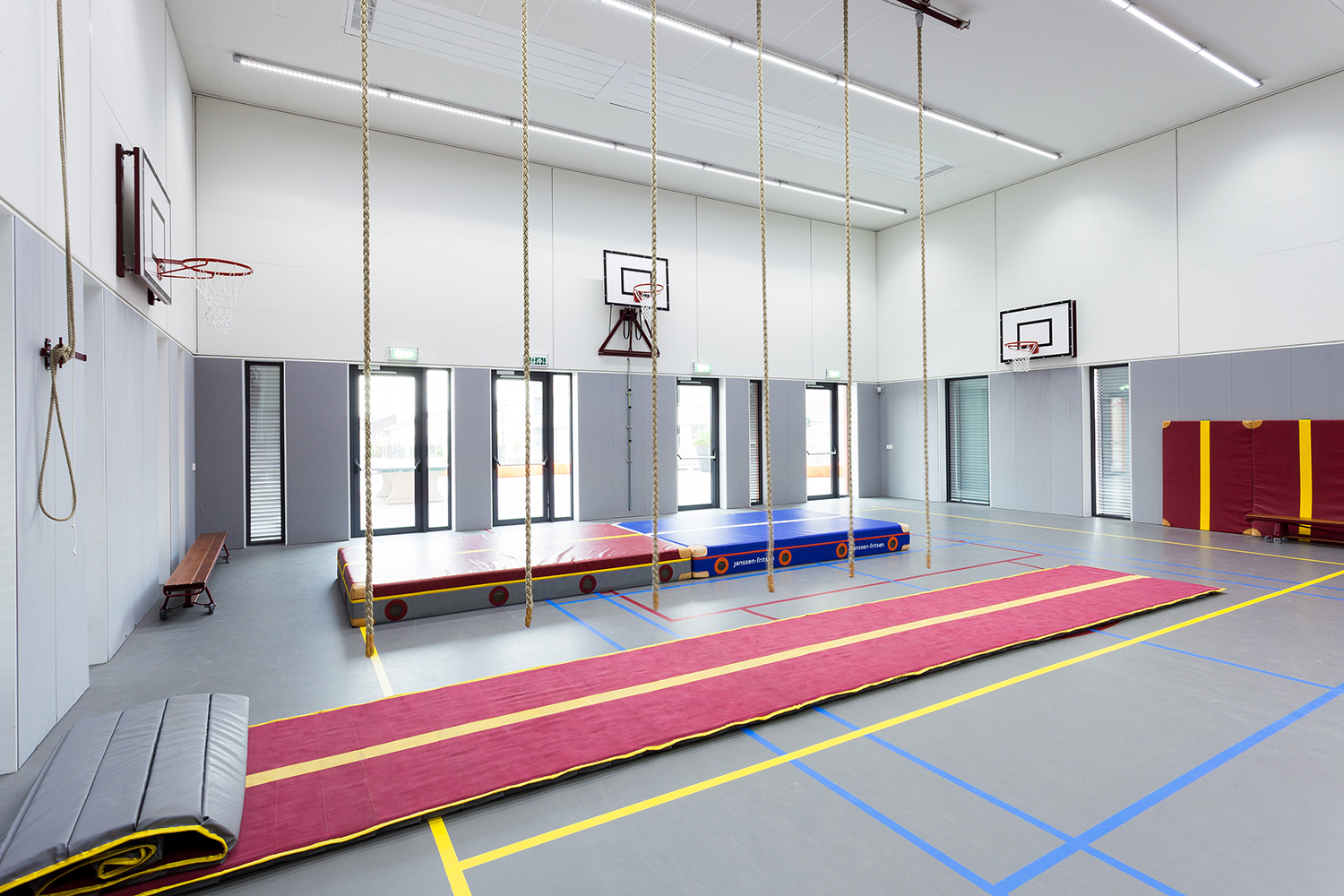 現(xiàn)代健身體育館裝修設(shè)計-第4張圖片-上海古都建筑設(shè)計集團(tuán) 現(xiàn)代健身體育館裝修設(shè)計-第4張圖片-上海古都建筑設(shè)計集團(tuán)