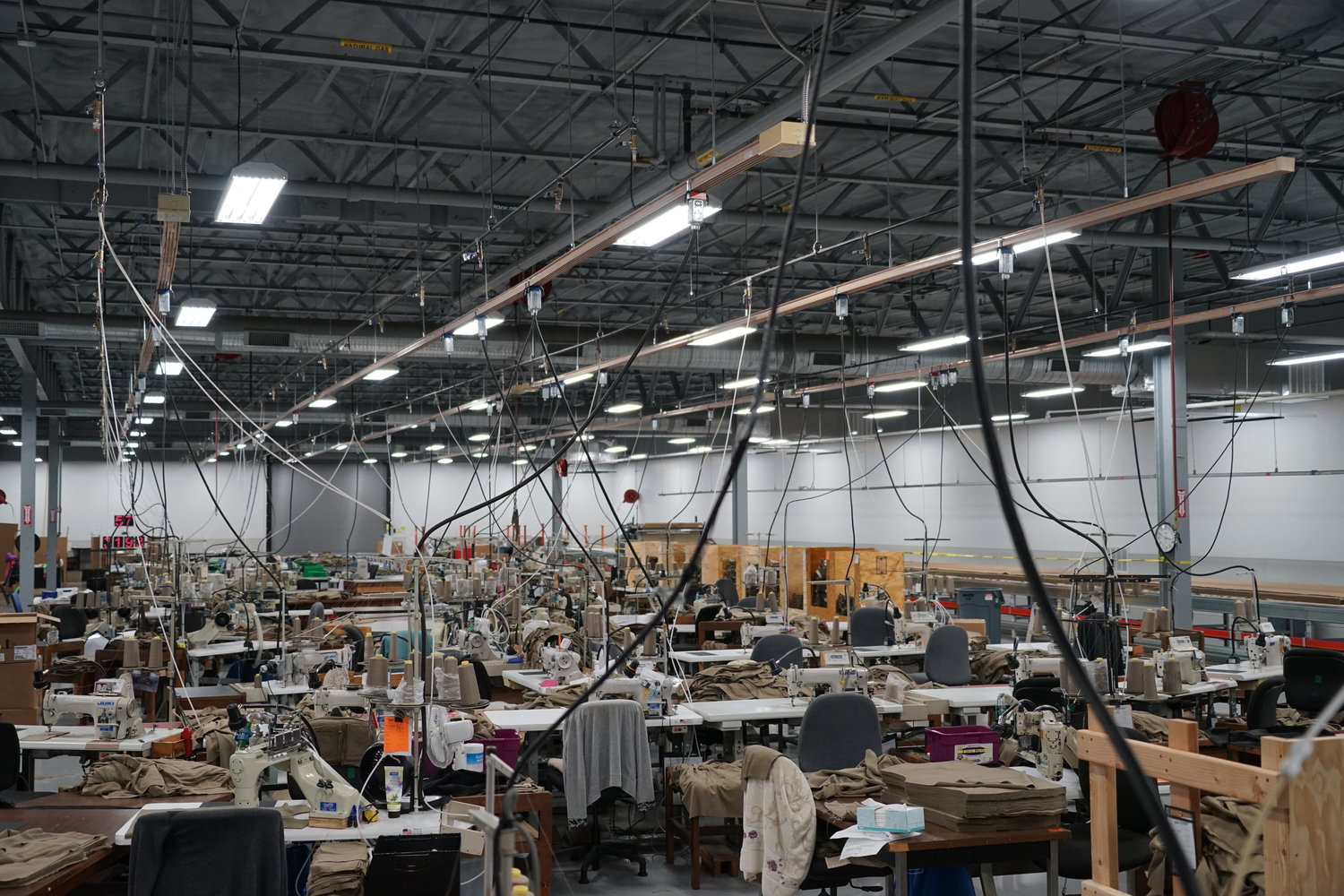 大型服裝生產(chǎn)車間裝修設(shè)計(jì)-第6張圖片-上海古都建筑設(shè)計(jì)集團(tuán) 大型服裝生產(chǎn)車間裝修設(shè)計(jì)-第6張圖片-上海古都建筑設(shè)計(jì)集團(tuán)