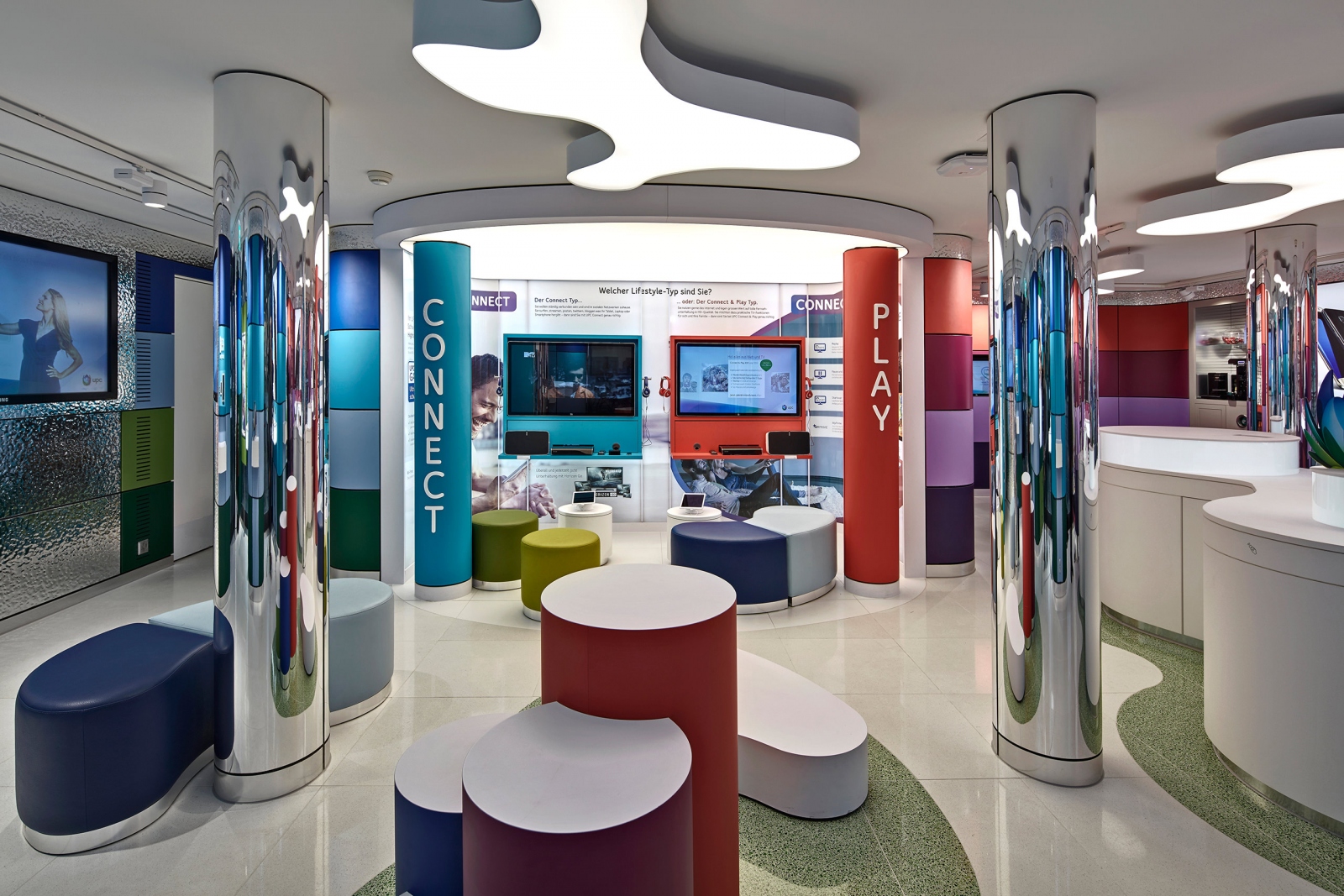 高檔創(chuàng)意手機店裝修設計-第3張圖片-上海古都建筑設計集團 高檔創(chuàng)意手機店裝修設計-第3張圖片-上海古都建筑設計集團