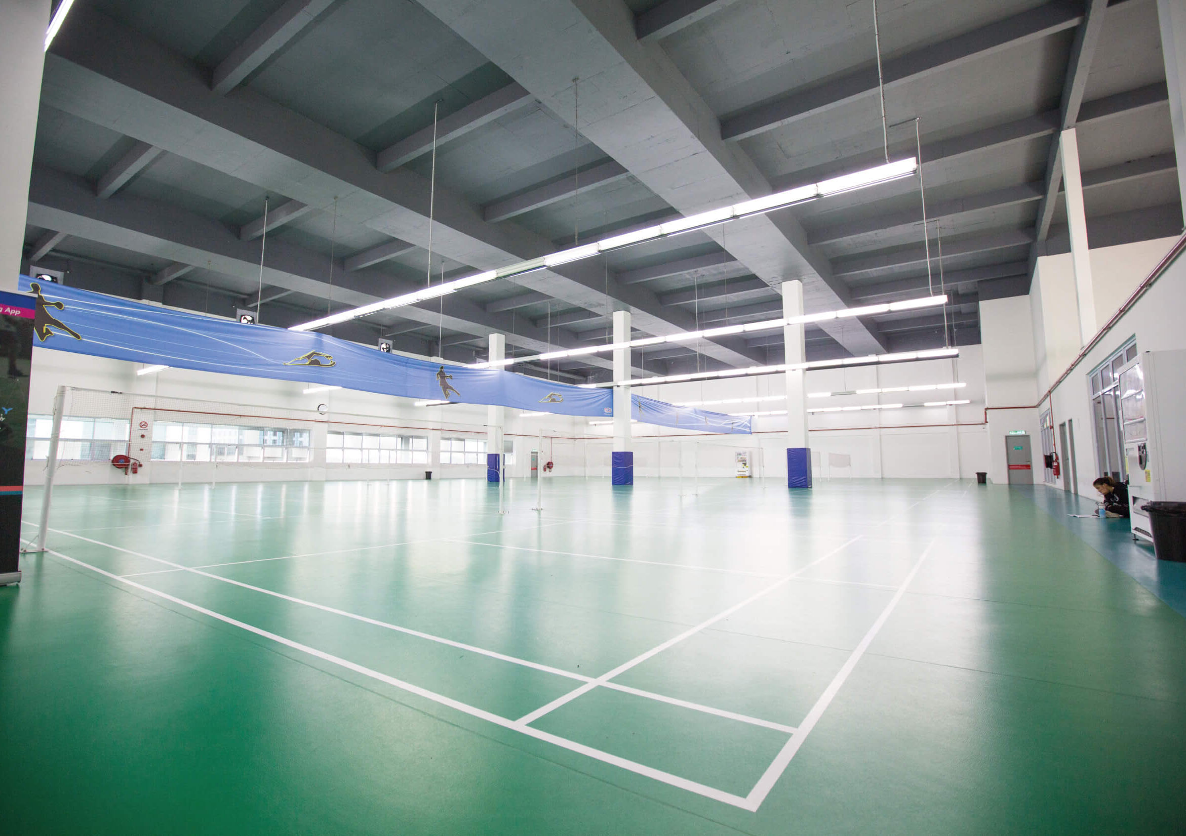 室內(nèi)小型簡(jiǎn)約羽毛球館裝修設(shè)計(jì)-第3張圖片-上海古都建筑設(shè)計(jì)集團(tuán) 室內(nèi)小型簡(jiǎn)約羽毛球館裝修設(shè)計(jì)-第3張圖片-上海古都建筑設(shè)計(jì)集團(tuán)