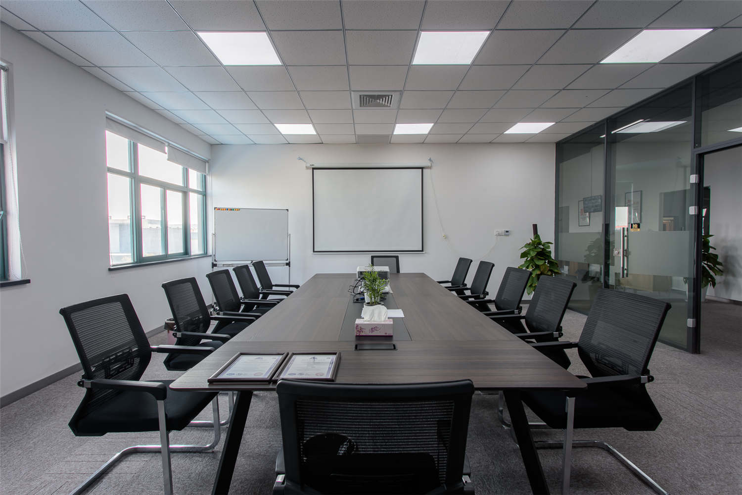 工裝建筑公司辦公室裝修設(shè)計(jì)-第3張圖片-上海古都建筑設(shè)計(jì)集團(tuán) 工裝建筑公司辦公室裝修設(shè)計(jì)-第3張圖片-上海古都建筑設(shè)計(jì)集團(tuán)