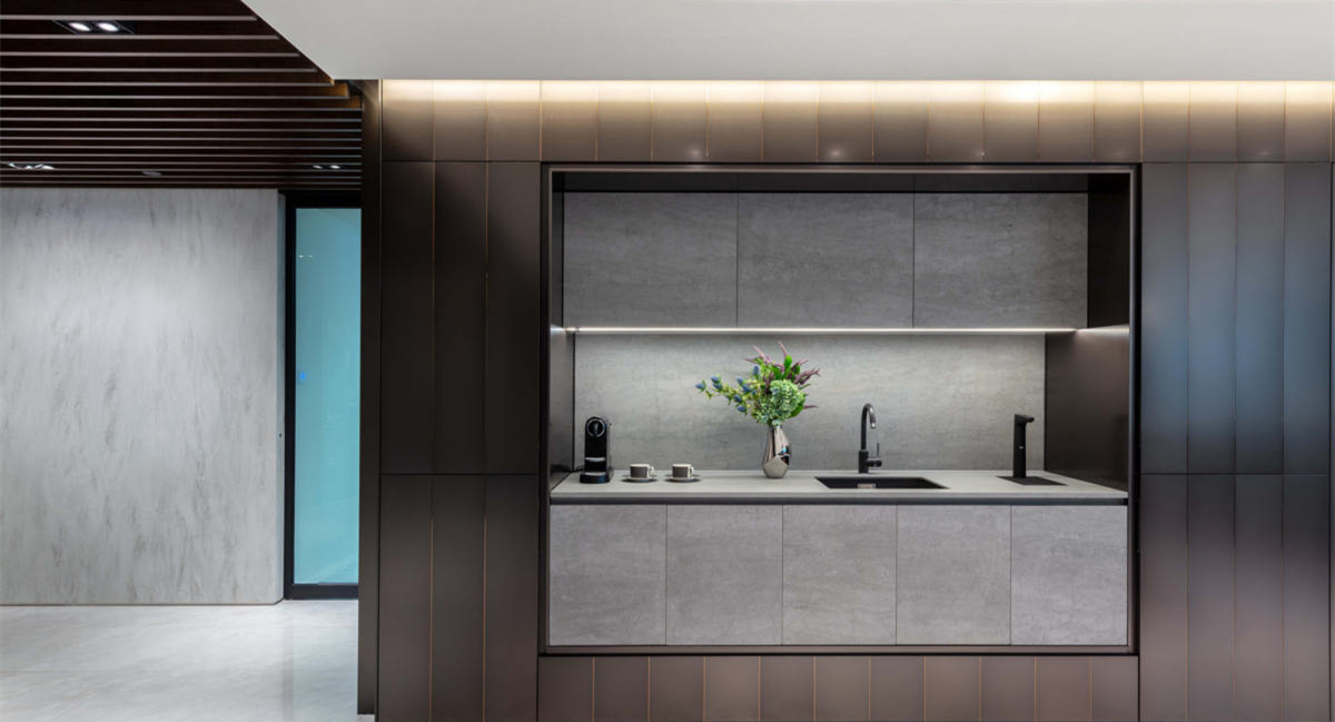 商務(wù)穩(wěn)重風(fēng)格辦公室裝修設(shè)計-第5張圖片-上海古都建筑設(shè)計集團(tuán)